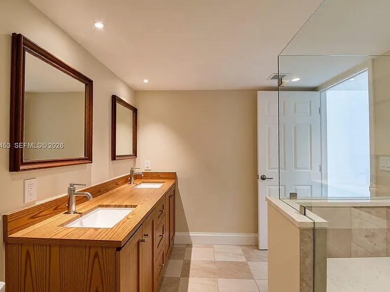 799 Jeffery St #0 — Photo 14
