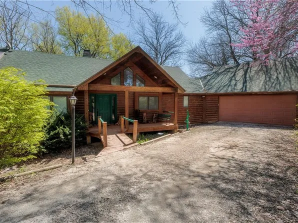 31557 Lookout Rd, Paola, KS 66071