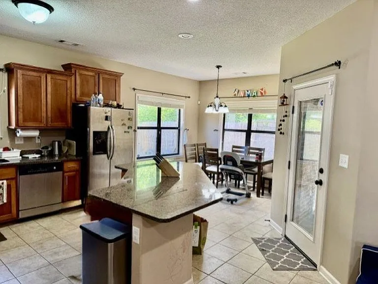 3522 Golden Valley Ln — Photo 14