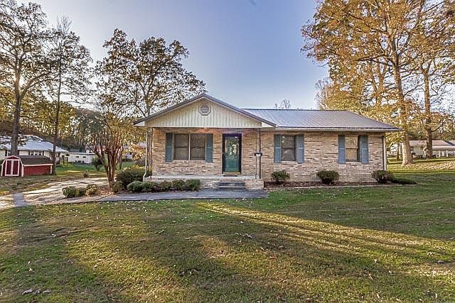 1st image of 512 Bays Cove Cir