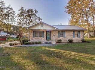 512 Bays Cove Cir, Kingsport, TN 37660