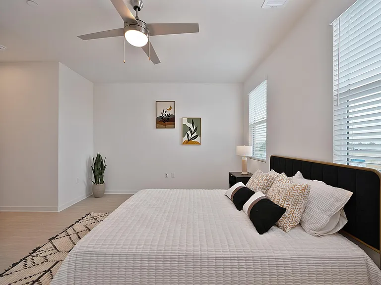 River Gate Townhomes — Photo 42