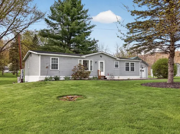 5803 Wolcott Hollow Rd, Athens, PA 18810