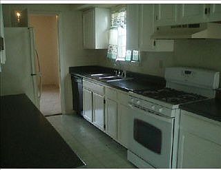 5th image of 21 Oakley Dr