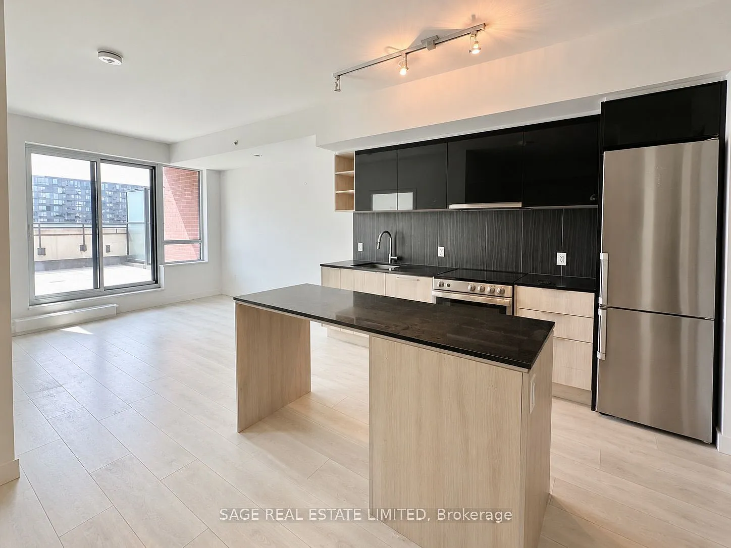 2 bed, $2,400 — Photo 2