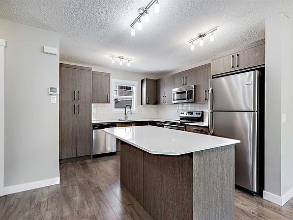 2nd image of 1225 N Kings Heights Way SE #606