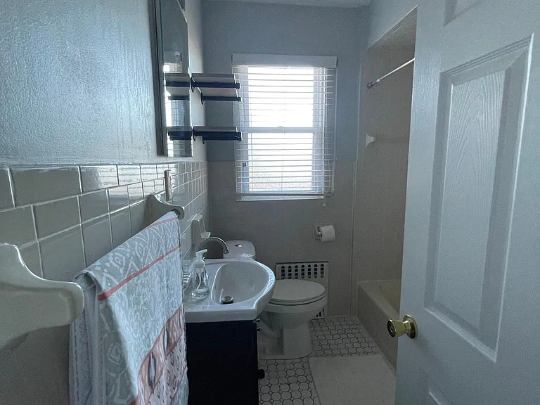 6221 Nicholson St — Photo 5