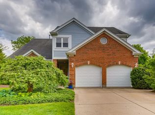 2920 Whispering Oaks Dr, Buffalo Grove, IL 60089