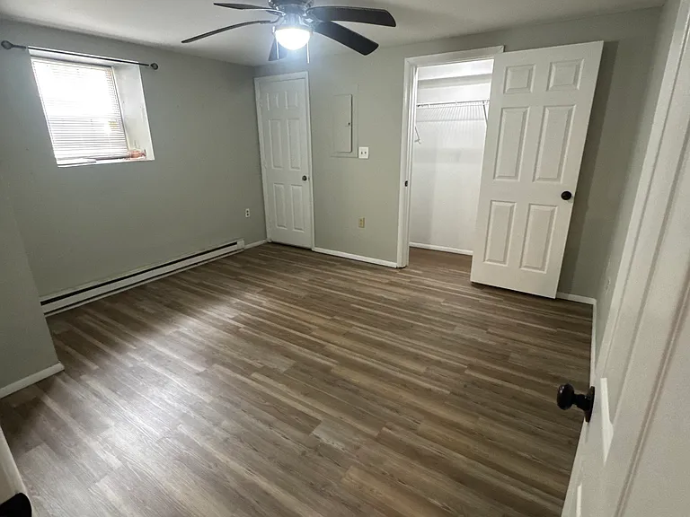 1209 Main St #5 — Photo 5