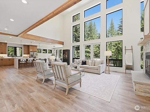 4th image of 7416 Lake Alice Road SE