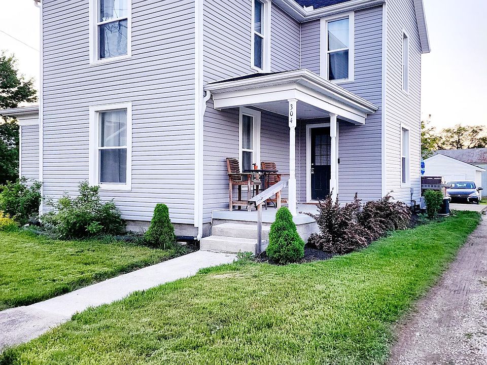 1st image of 304 W Walnut St