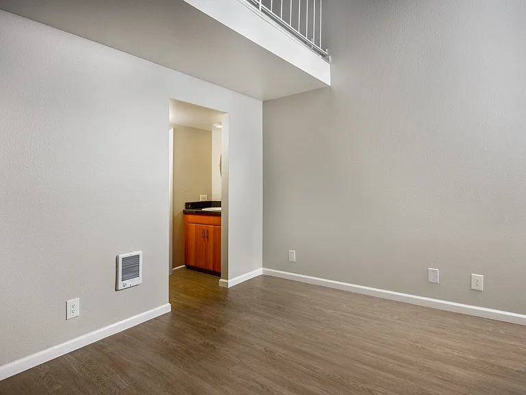 Windward Village Apartments — Photo 44