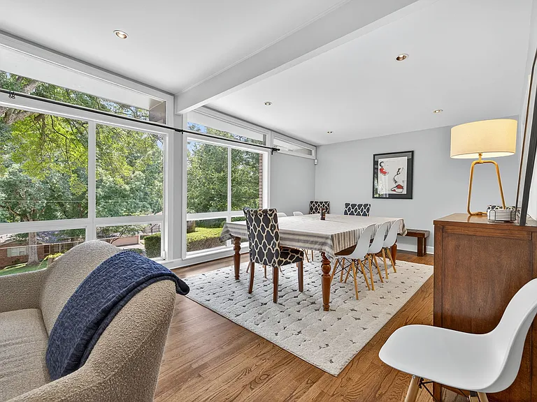 360 Elden Dr — Photo 24