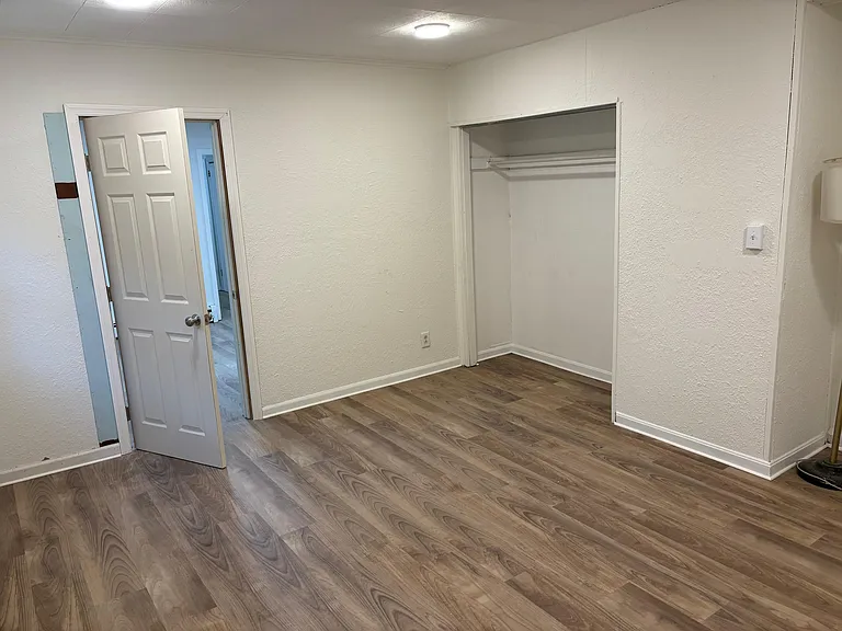 8 N West Blvd #1 — Photo 11