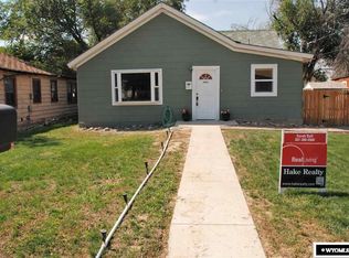 622 S 5th St, Worland, WY 82401