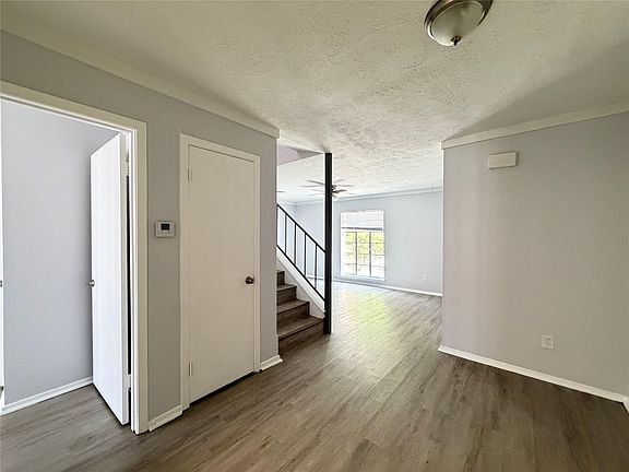 5th image of 11545 Beechnut St