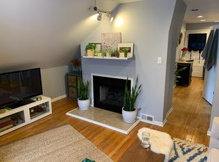 3015 N Clifton Ave APT 2R, Chicago, IL 60657