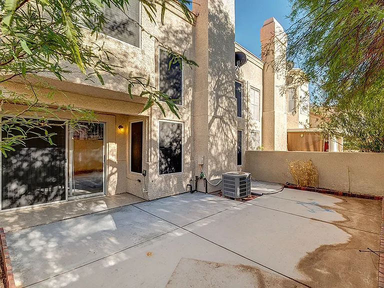 2641 Golden Sands Dr — Photo 22