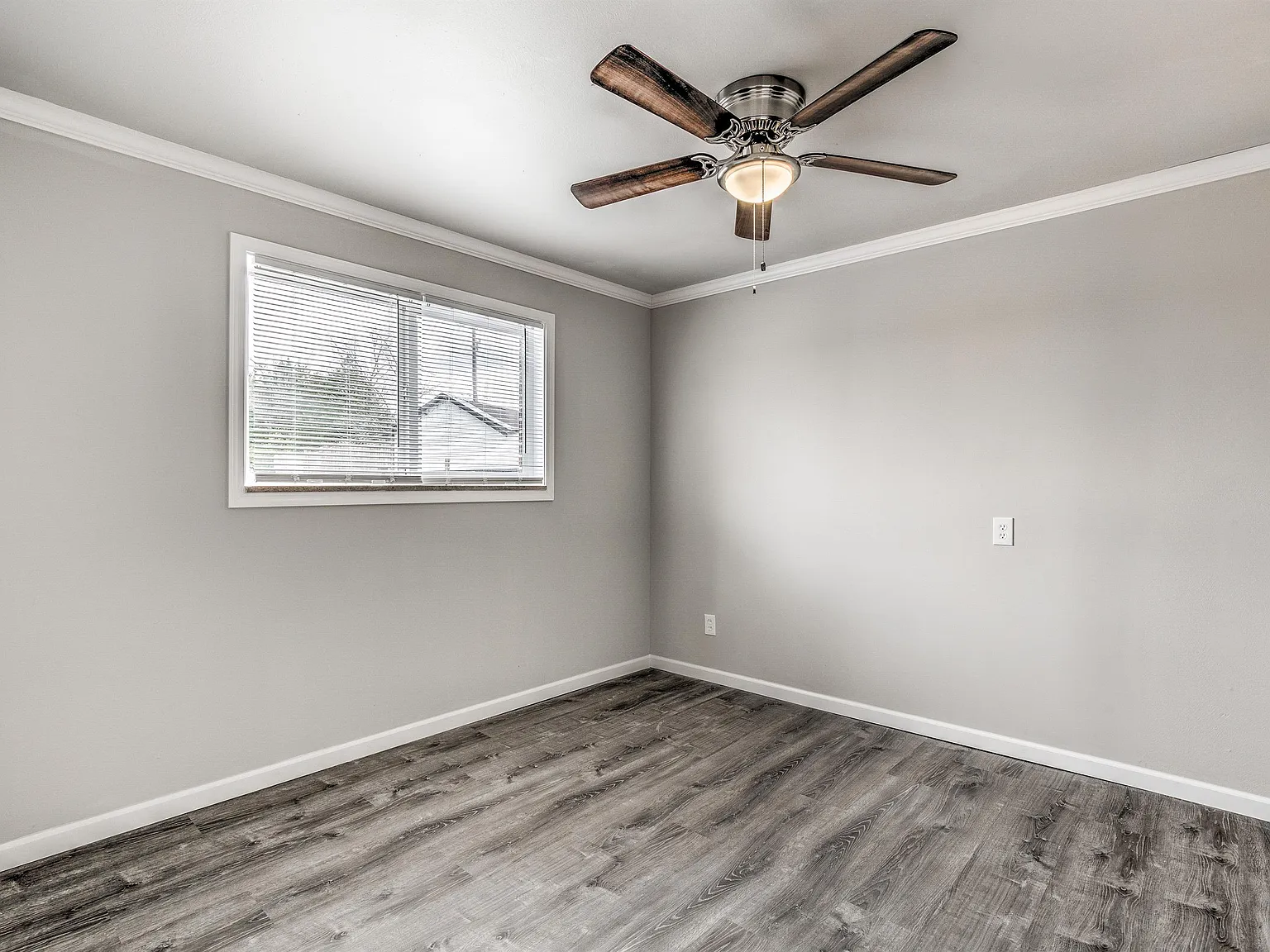 3398 High Ridge Blvd - 16 — Photo 3