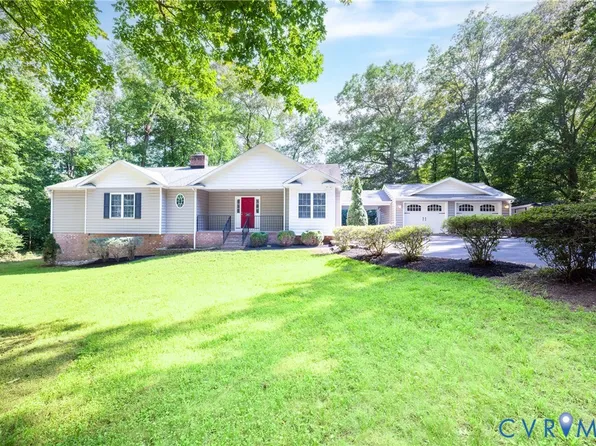 3411 S Hairpin Dr, Quinton, VA 23141