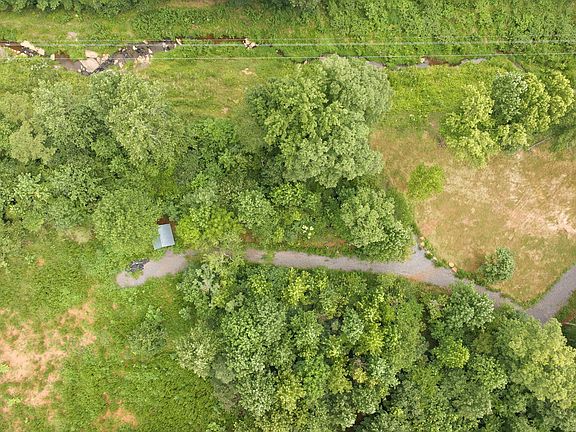 3rd image of 759 Fairview Rd Tract 4