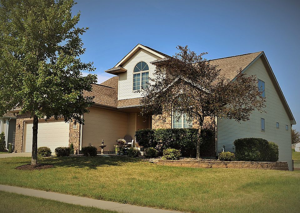 1st image of 650 Broadmoor Dr