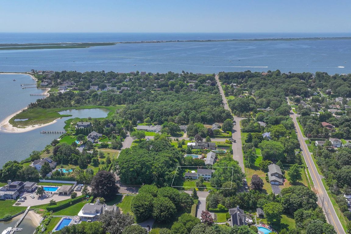 next background image