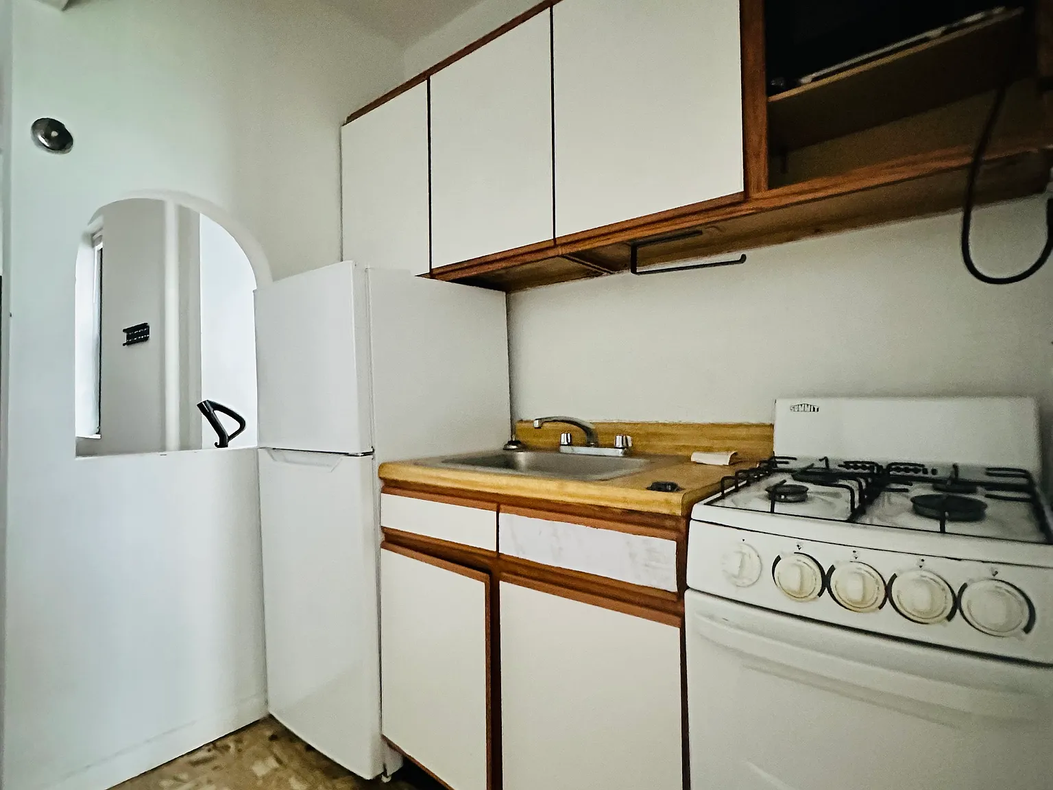 424 East 66th Street — Photo 3