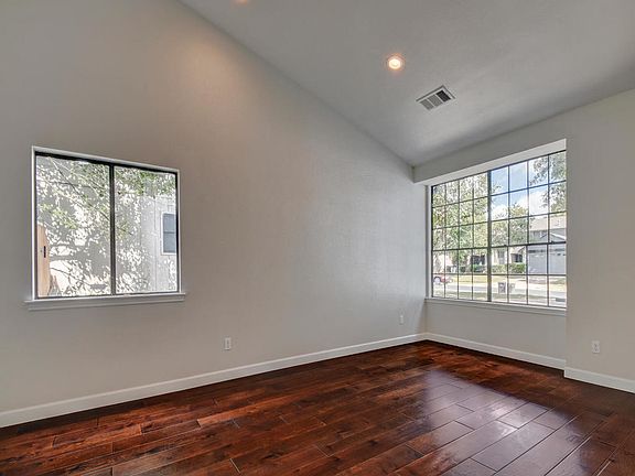 4th image of 7608 Hawkeye Dr