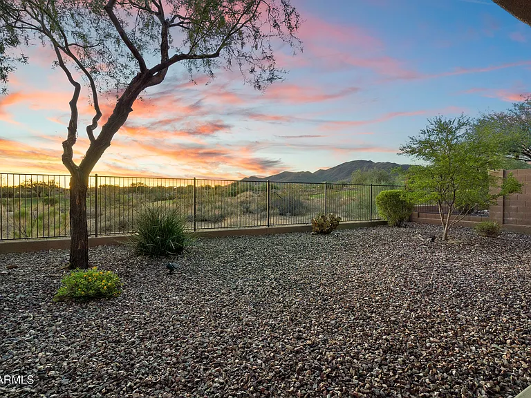 41112 N Prestancia Dr — Photo 29