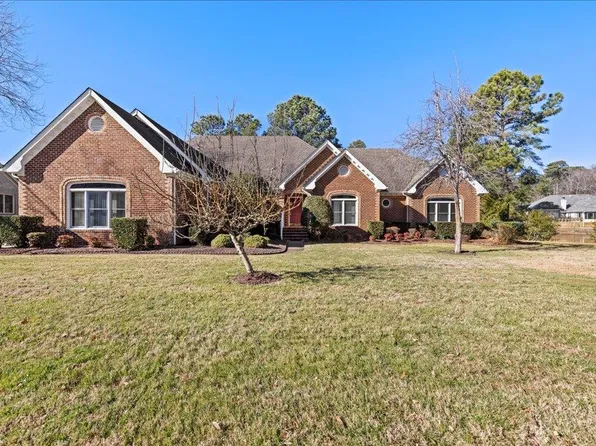 240 Marsh Island Dr, Chesapeake, VA 23320