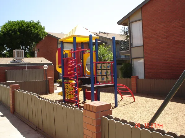 Regency West Apartments