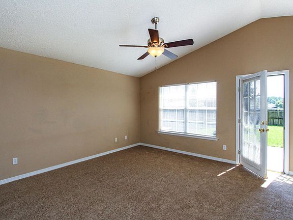 5th image of 2410 Creekfront Dr