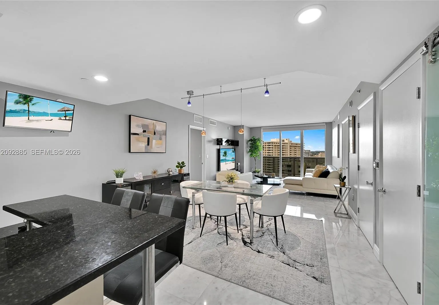 Beach Club Three Condo — Photo 4