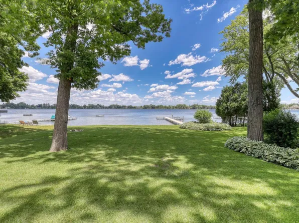 420 South Golden Lake LANE, Oconomowoc, WI 53066