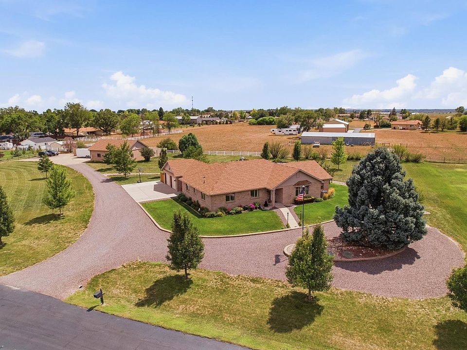 1st image of 3919 Surrey Ridge Dr