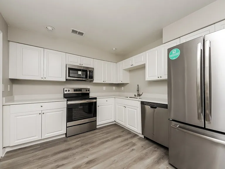 619 Heraldo Ct — Photo 6