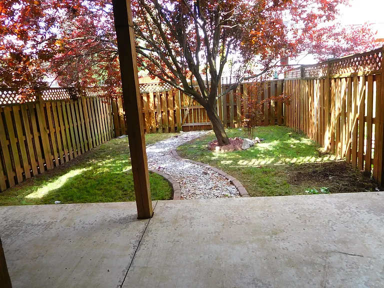 1941 Fieldstone Way — Photo 28