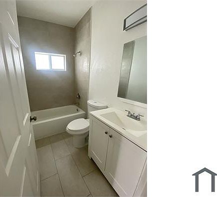 3rd image of 2604 NW 20th St #1