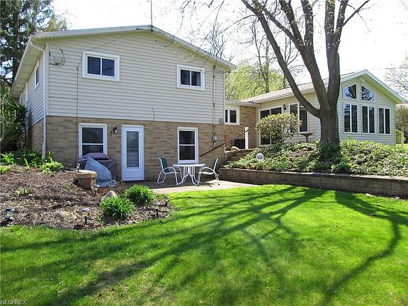 3rd image of 1969 Primrose Ln