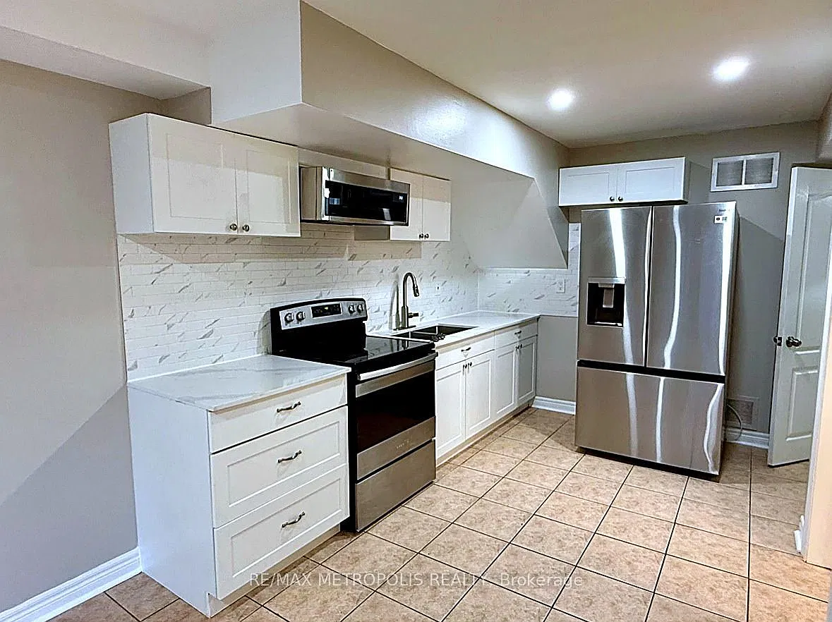 2 bed, $1,600 — Photo 2