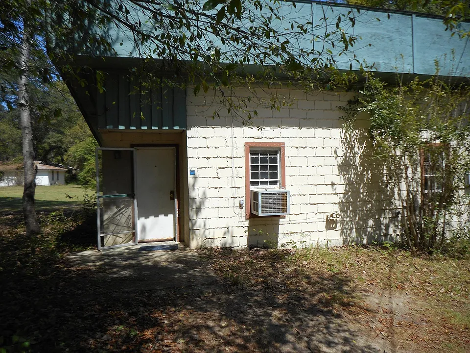 32 Pecan Ct