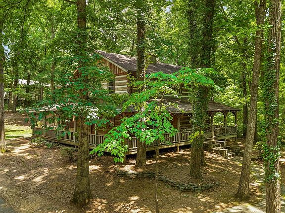 5th image of 122 Land Oak Rd