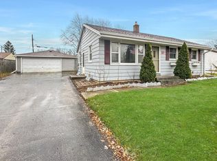 3241 Elderberry Rd, Racine, WI 53402