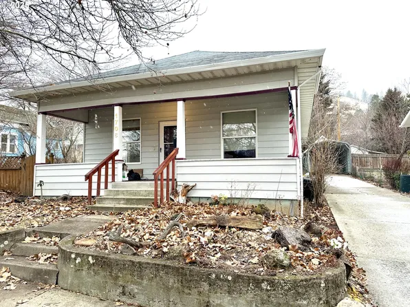 1706 Walnut St, La Grande, OR 97850
