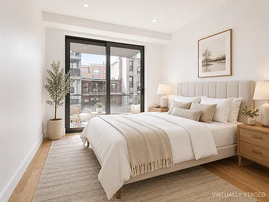 Bedroom, photo 2