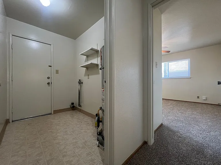 240 S Mills Ave #&-1924 — Photo 7