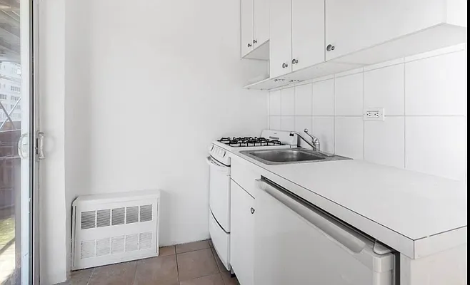 Rented by Compass | media 6