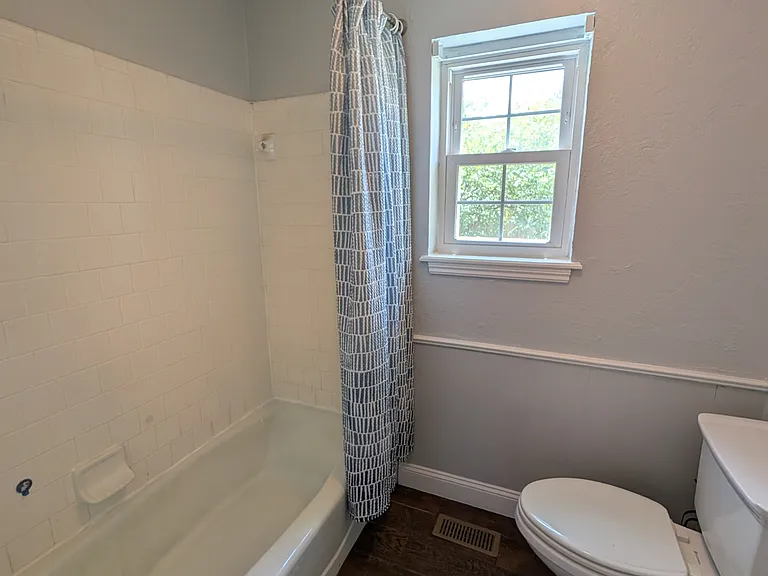 10133 Bromley Ct — Photo 26