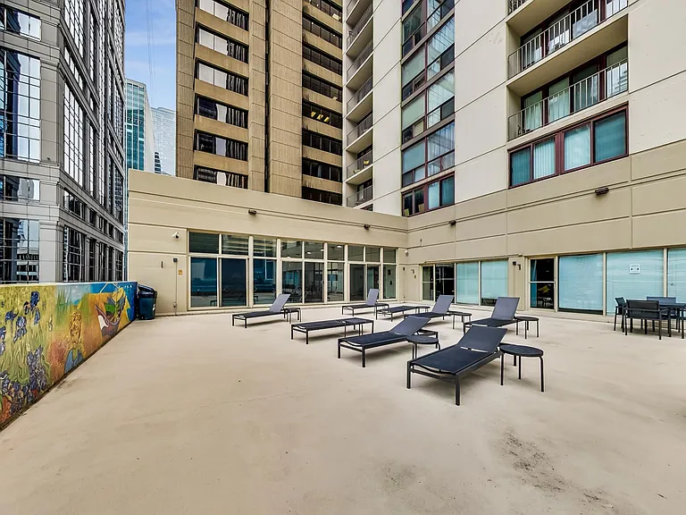 200 N Dearborn St #3103 — Photo 15